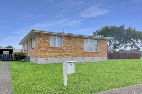Photo of property in 36 Gibbons Crescent, Castlecliff, Whanganui, 4501