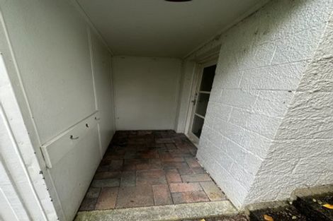 Photo of property in 27 Mahara Avenue, Birkenhead, Auckland, 0626