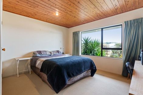 Photo of property in 105 Bruce Wallace Place, Whangamata, 3620