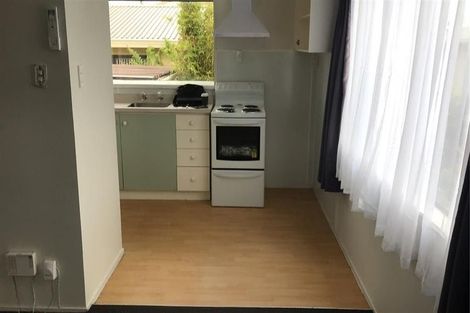 Photo of property in 2/5 Ingram Street, Papakura, 2110
