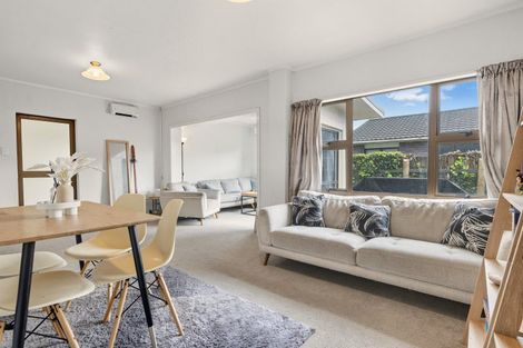 Photo of property in 2/569 Maunganui Road, Mount Maunganui, 3116
