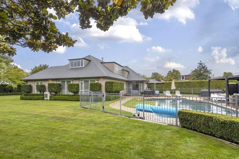 Photo of property in 1/253 Memorial Avenue, Burnside, Christchurch, 8053