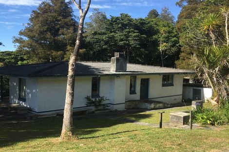 Photo of property in 85 Leigh Road, Leigh, 0985