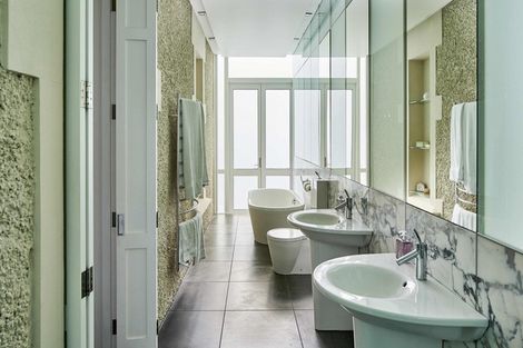 Photo of property in Orient Flats, 348 Oriental Parade, Oriental Bay, Wellington, 6011