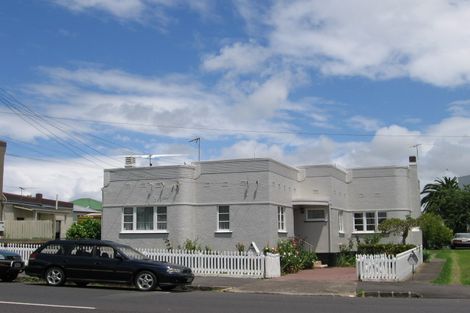 Photo of property in 1/514 Point Chevalier Road, Point Chevalier, Auckland, 1022