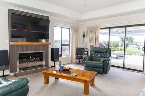 Photo of property in 145 Smith Road, Dannevirke, 4978
