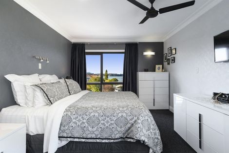 Photo of property in 2 Tinopai Drive, Omokoroa, 3114