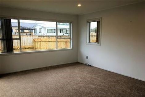 Photo of property in 139 Henderson Valley Road, Henderson, Auckland, 0612