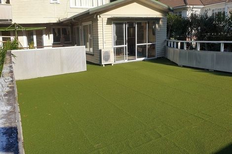 Photo of property in 36 Comins Crescent, Mission Bay, Auckland, 1071