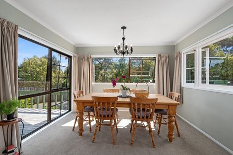 Photo of property in 13 Chatham Avenue, Paremoremo, Auckland, 0632