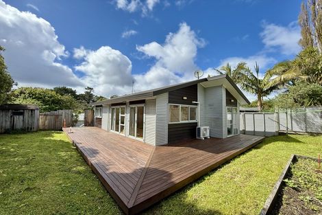 Photo of property in 10a Olwyn Place, Greenhithe, Auckland, 0632