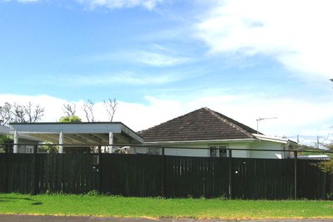Photo of property in 44 Riserra Drive, Ranui, Auckland, 0612