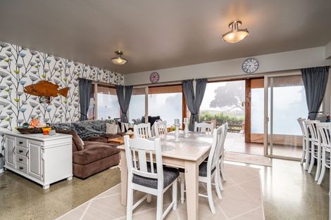 Photo of property in 141 Marsden Bay Drive, One Tree Point, 0118