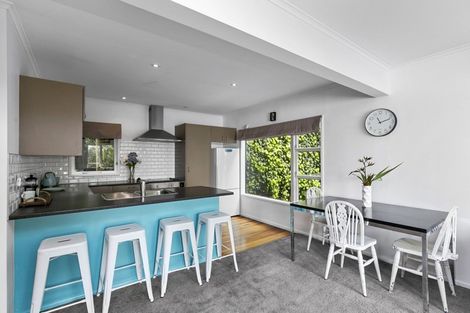 Photo of property in 2/15 Kio Road, Hataitai, Wellington, 6021
