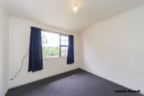 Photo of property in 5 Rangitira Avenue, Palmerston North, 4414