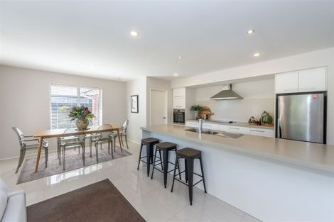 Photo of property in 2 Levinge Lane, Hillmorton, Christchurch, 8024