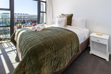 Photo of property in 102 Peterborough Street, Christchurch Central, Christchurch, 8013