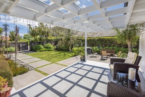 Photo of property in 14 Maleme Avenue, Belmont, Auckland, 0622