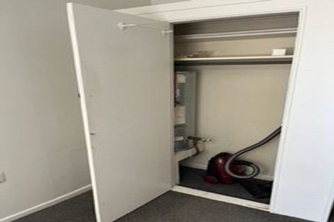 Photo of property in 45 Apuka Street, Brooklyn, Wellington, 6021