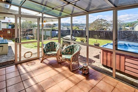 Photo of property in 9 Cannon Lane, Whitby, Porirua, 5024