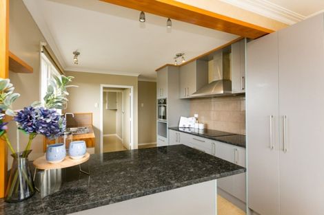 Photo of property in 463 Saint Aubyn Street, Moturoa, New Plymouth, 4310