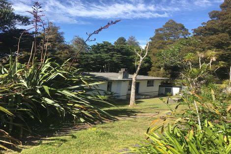 Photo of property in 85 Leigh Road, Leigh, 0985