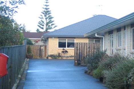 Photo of property in 10 Sweetman Avenue, Paraparaumu Beach, Paraparaumu, 5032