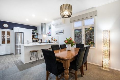 Photo of property in 7 Marine Parade, Eastbourne, Lower Hutt, 5013