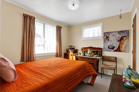 Photo of property in 44 Reid Avenue, Hawera, 4610