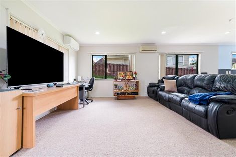Photo of property in 1/35 Pah Road, Papatoetoe, Auckland, 2025