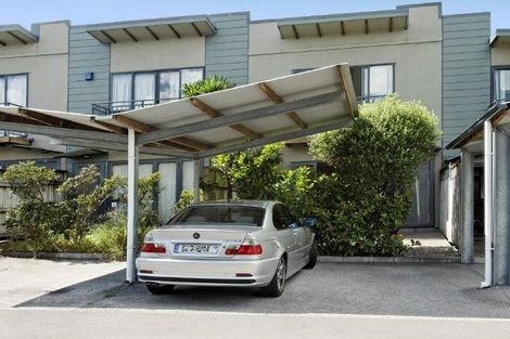 Photo of property in 19/8 Soljak Place, Mount Albert, Auckland, 1025