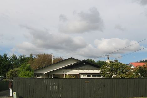 Photo of property in 38 Palmer Crescent, Silverstream, Upper Hutt, 5019