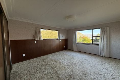 Photo of property in 47 Hunter Crescent, Wanaka, 9305