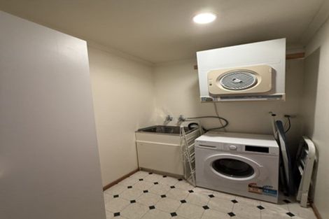 Photo of property in 42 Meadowstone Drive, Wanaka, 9305