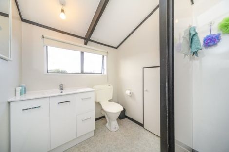 Photo of property in 46 Acacia Street, Kelvin Grove, Palmerston North, 4414