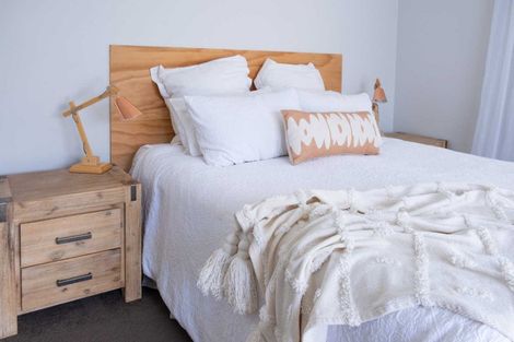 Photo of property in 14 Will Street, Huapai, Kumeu, 0810