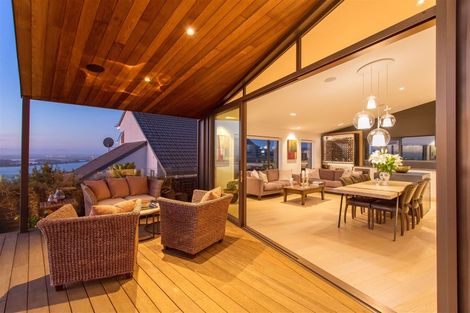 Photo of property in 3 Inverness Lane, Redcliffs, Christchurch, 8081