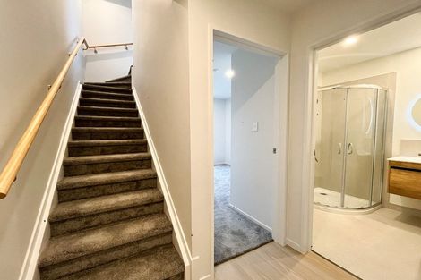 Photo of property in 16/9 Aeroview Drive, Beach Haven, Auckland, 0626