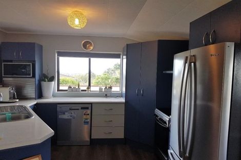 Photo of property in 2/25 Clearview Heights, Ranui, Auckland, 0612