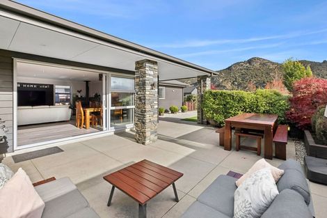 Photo of property in 11 Wren Street, Albert Town, Wanaka, 9305