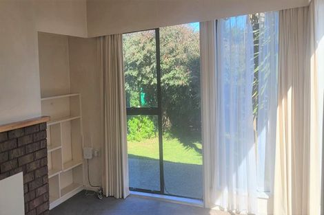 Photo of property in 94 Mana Esplanade, Paremata, Porirua, 5026