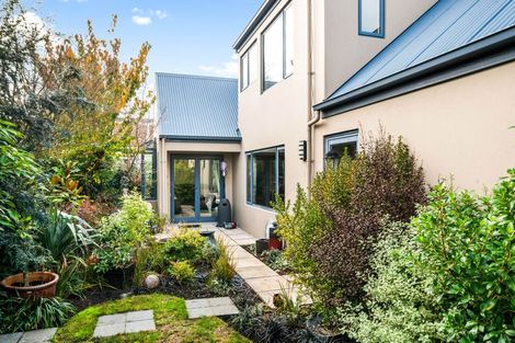 Photo of property in 140 Memorial Avenue, Burnside, Christchurch, 8053