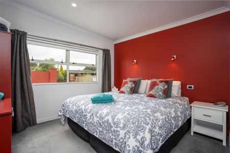 Photo of property in 24 Cologne Street, Martinborough, 5711