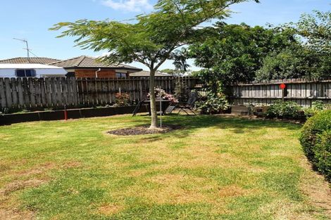 Photo of property in 11a Dawn Place, Waiuku, 2123