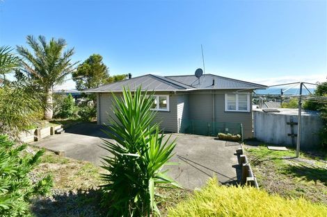 Photo of property in 25 Brightside Road, Stanmore Bay, Whangaparaoa, 0932
