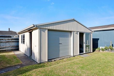 Photo of property in 48 Norfolk Crescent, Otaki Beach, Otaki, 5512