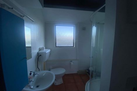 Photo of property in 140 Akaroa Drive, Maupuia, Wellington, 6022