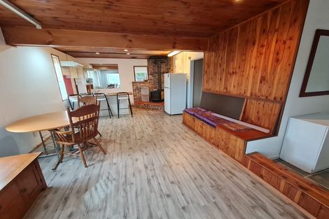 Photo of property in 15 Noeleen Street, Glenfield, Auckland, 0629