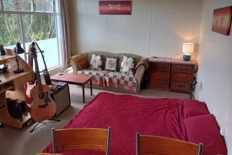 Photo of property in 70 Homebush Road, Khandallah, Wellington, 6035