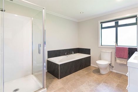 Photo of property in 20 Wakefield Road, Levin, 5571